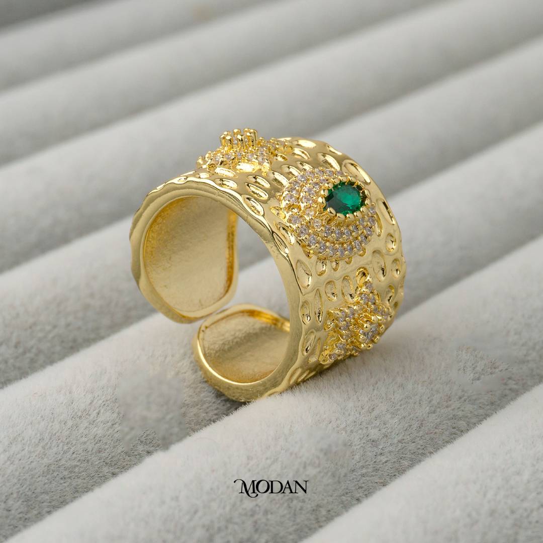 Hammered Emerald Signet Adjustable Ring Cincin Warna Emerald Adjustable Hypoallergenic Gold Plated
