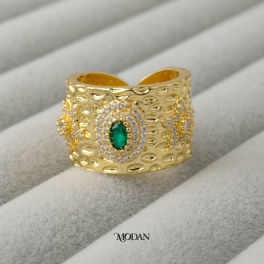 Hammered Emerald Signet Adjustable Ring Cincin Warna Emerald Adjustable Hypoallergenic Gold Plated