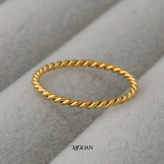 Simple Twisted Band Stackable Ring Cincin Spiral Hypoallergenic Stainless Steel