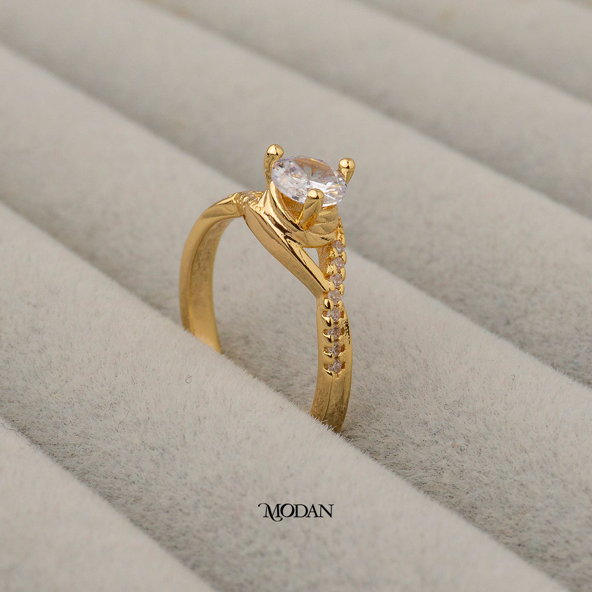 Infinity Twist Solitaire Adjustable Ring Cincin Solitaire Lilit Pesta Hypoallergenic Gold Plated
