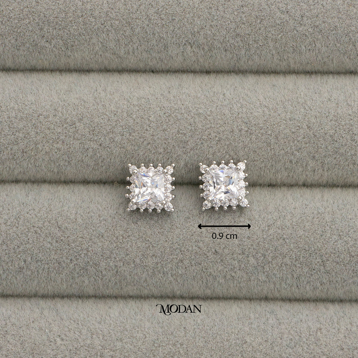 Elegant Square Zirconia Cluster Stud Earrings Anting Tusuk Wanita Kotak Batuan Pasir Hypoallergenic Gold Plated