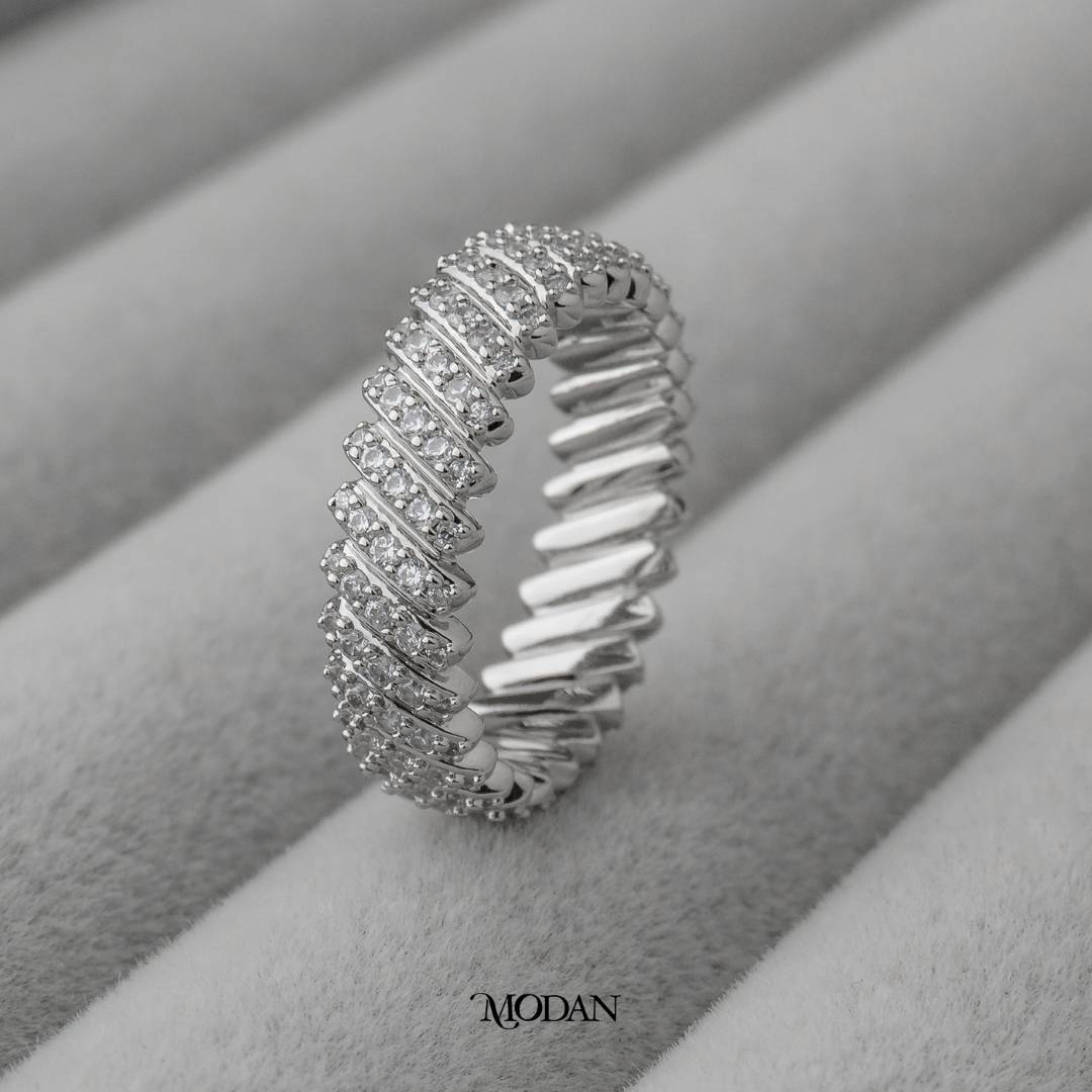 Micro Paved Zig-Zag Ring Cincin Bentuk Zig-Zag Hypoallergenic Gold Plated