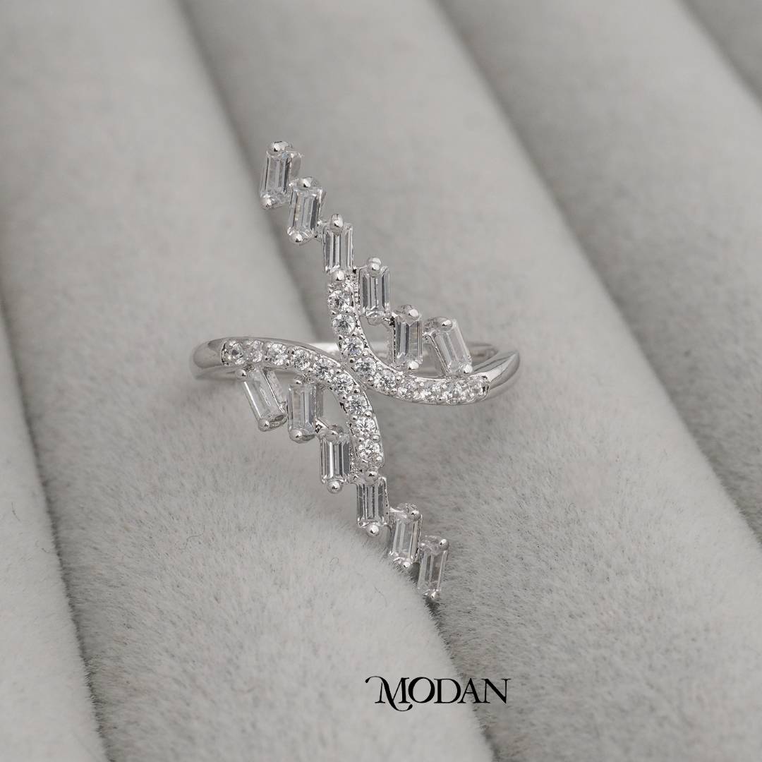 Marquise Flutter Band Ring Cincin Kilau Sayap Anggun Hypoallergenic Gold Plated