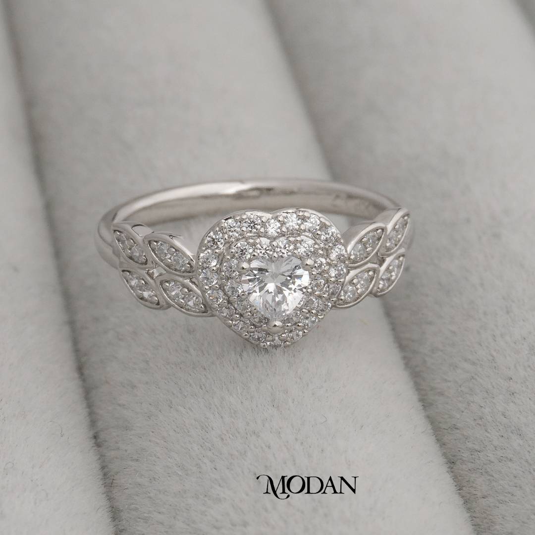 Radiant Heart Blossom Ring Cincin Hati Berkilau Hypoallergenic Gold Plated