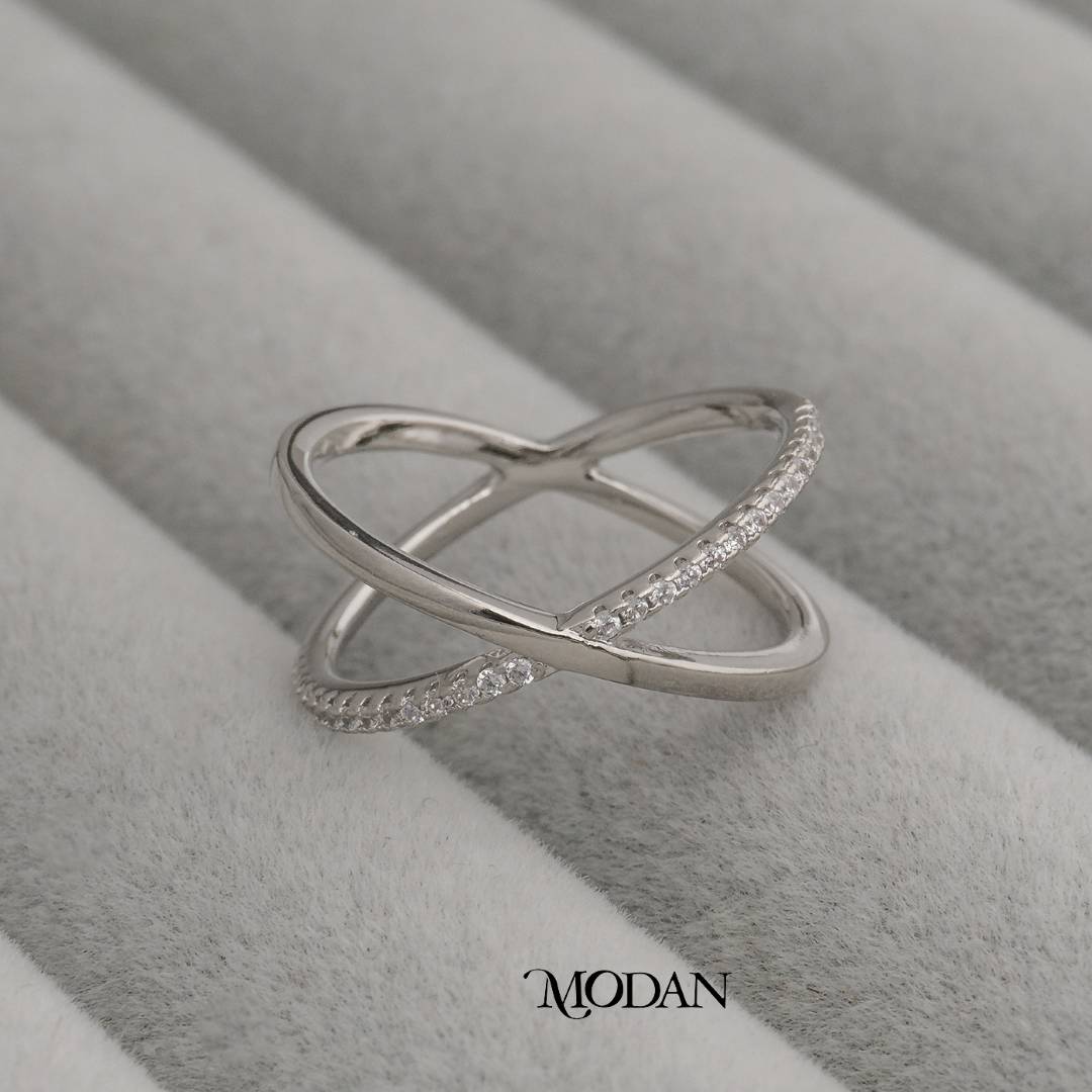 X-Line Radiant Band Ring Cincin Silang Kilau Anggun Hypoallergenic Gold Plated