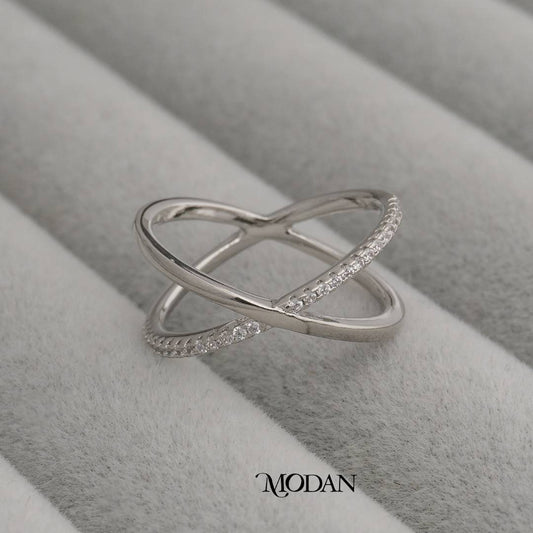 X-Line Radiant Band Ring Cincin Silang Kilau Anggun Hypoallergenic Gold Plated