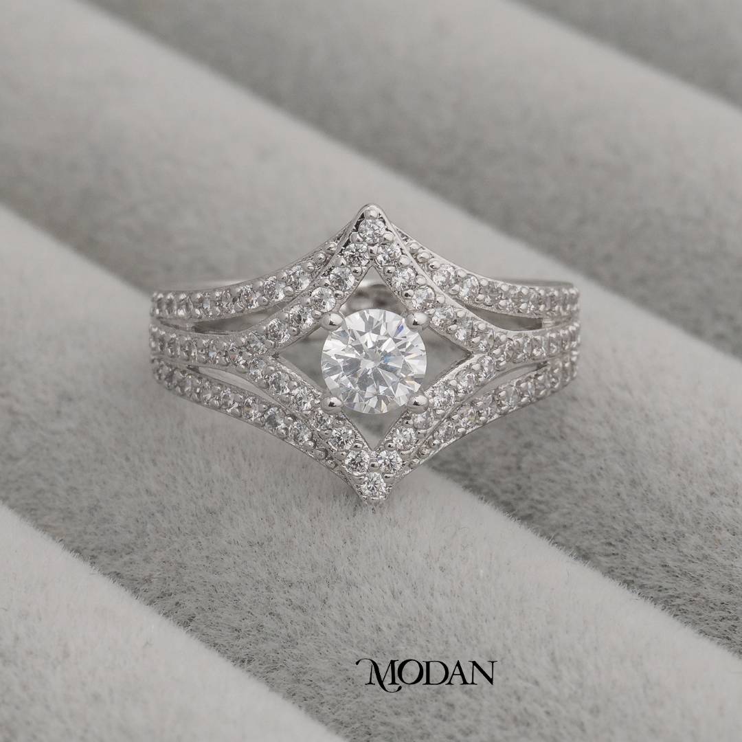 Sparkling Rhombus Bridal Ring Cincin Prisma Pesta Hypoallergenic Gold Plated