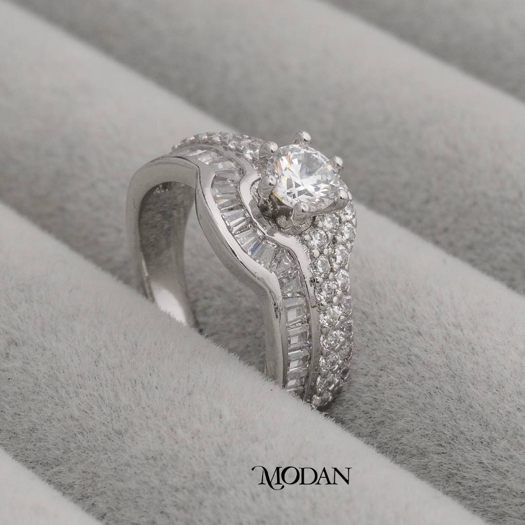 Classic Shimmer Double Row Baguette Ring Cincin Baguette Dua Garis Hypoallergenic Gold Plated