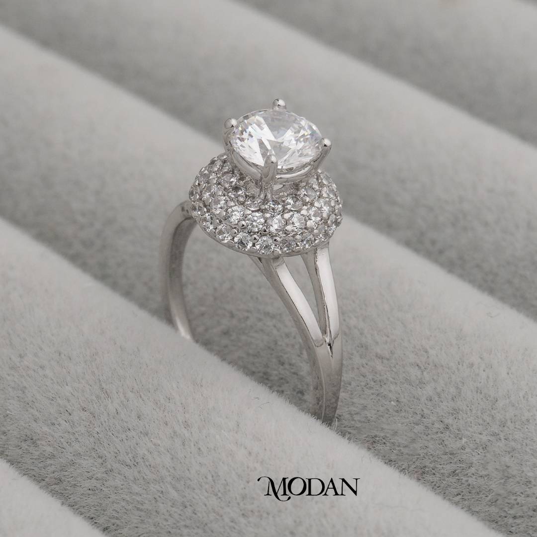 Sparkling Dome Split Shank Solitaire Ring Cincin Bingkai Kubah Tangkai Terbelah Hypoallergenic Gold Plated