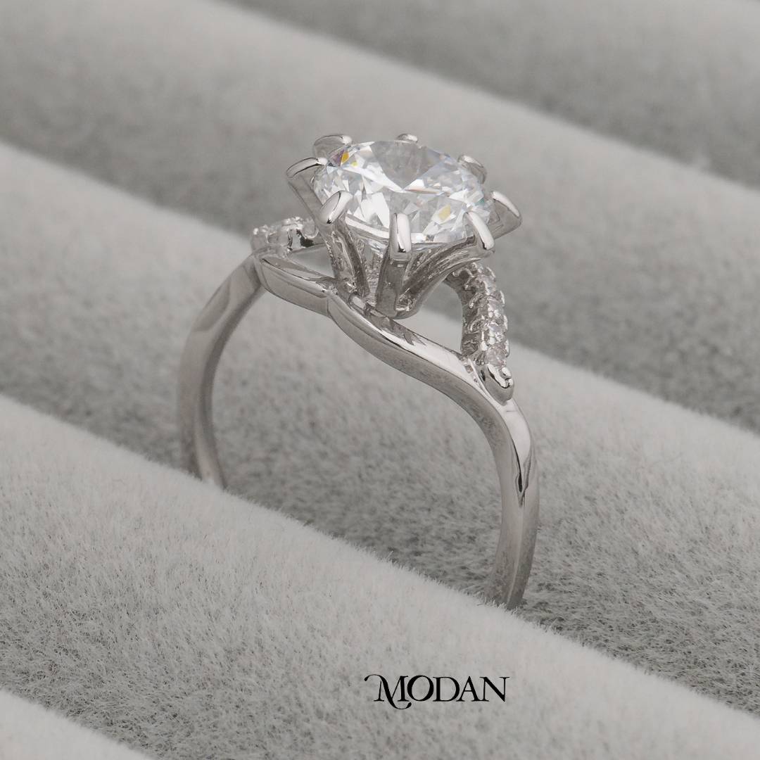 Twist Solitaire Ring Cincin Solitaire Model Lilit Hypoallergenic Gold Plated