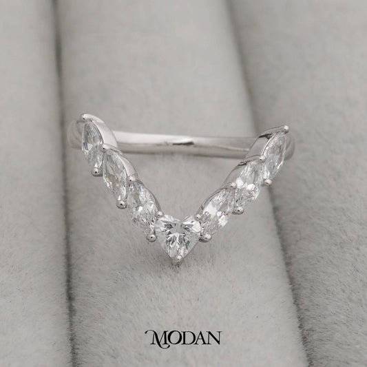V Shaped Heart Band Ring Cincin Bentuk V Bermotif Hati Hypoallergenic Gold Plated