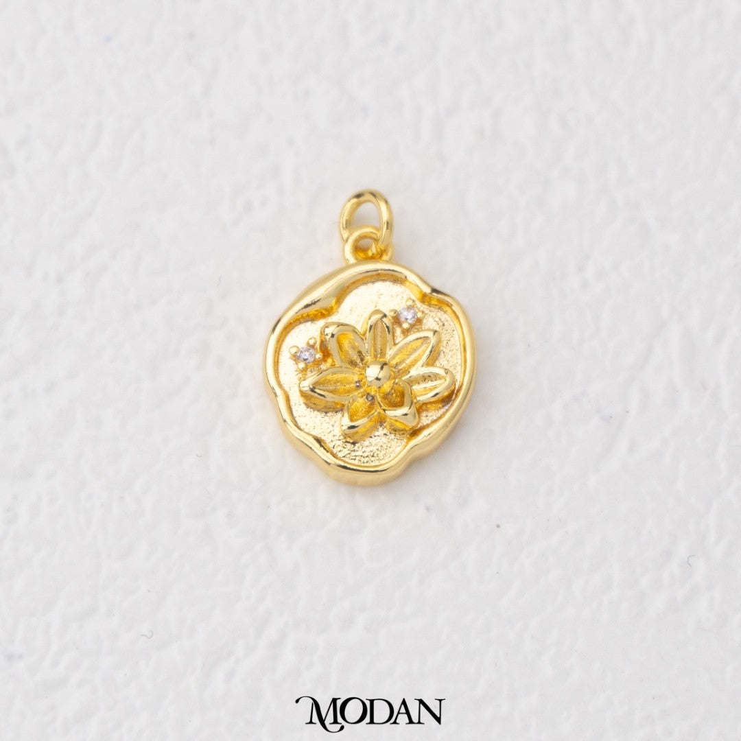 Elegant Flower Medallion Charm Liontin Bunga Teratai Hypoallergenic Gold Filled