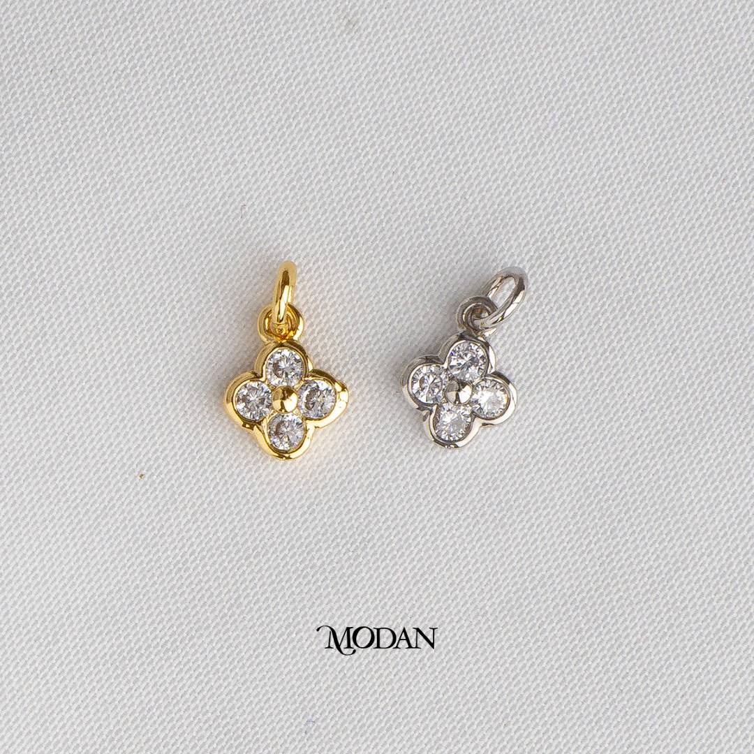 Tiny Clover DIY Charm Liontin Daun Semanggi Hypoallergenic Gold Plated