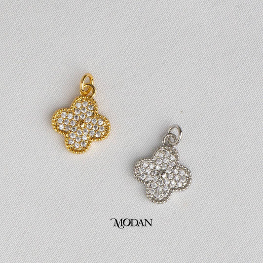 Micro Paved Lucky Four Leaf Clover DIY Charm Liontin Daun Semanggi Hypoallergenic Gold Filled