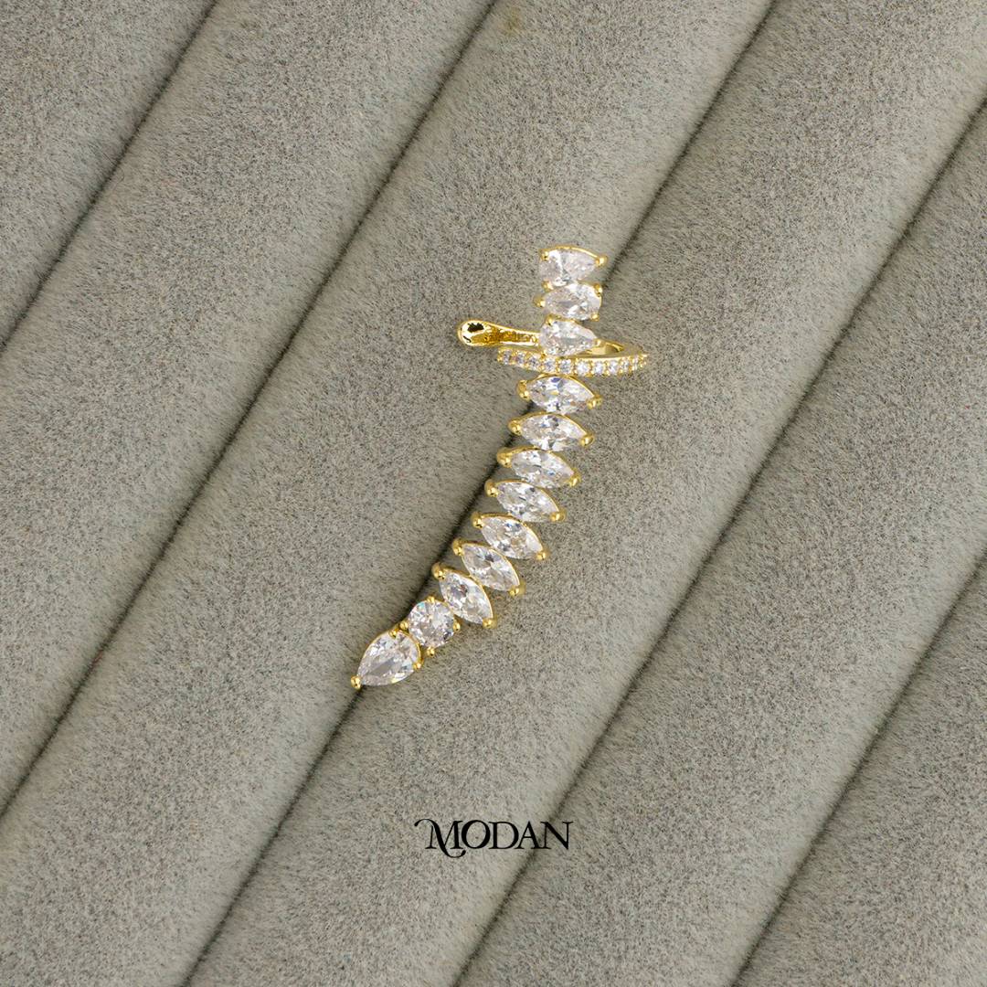 (41mm)(Left) Sparkling Zirconia Marquise Vine Earcuff Earring Hypoallergenic Gold Plated