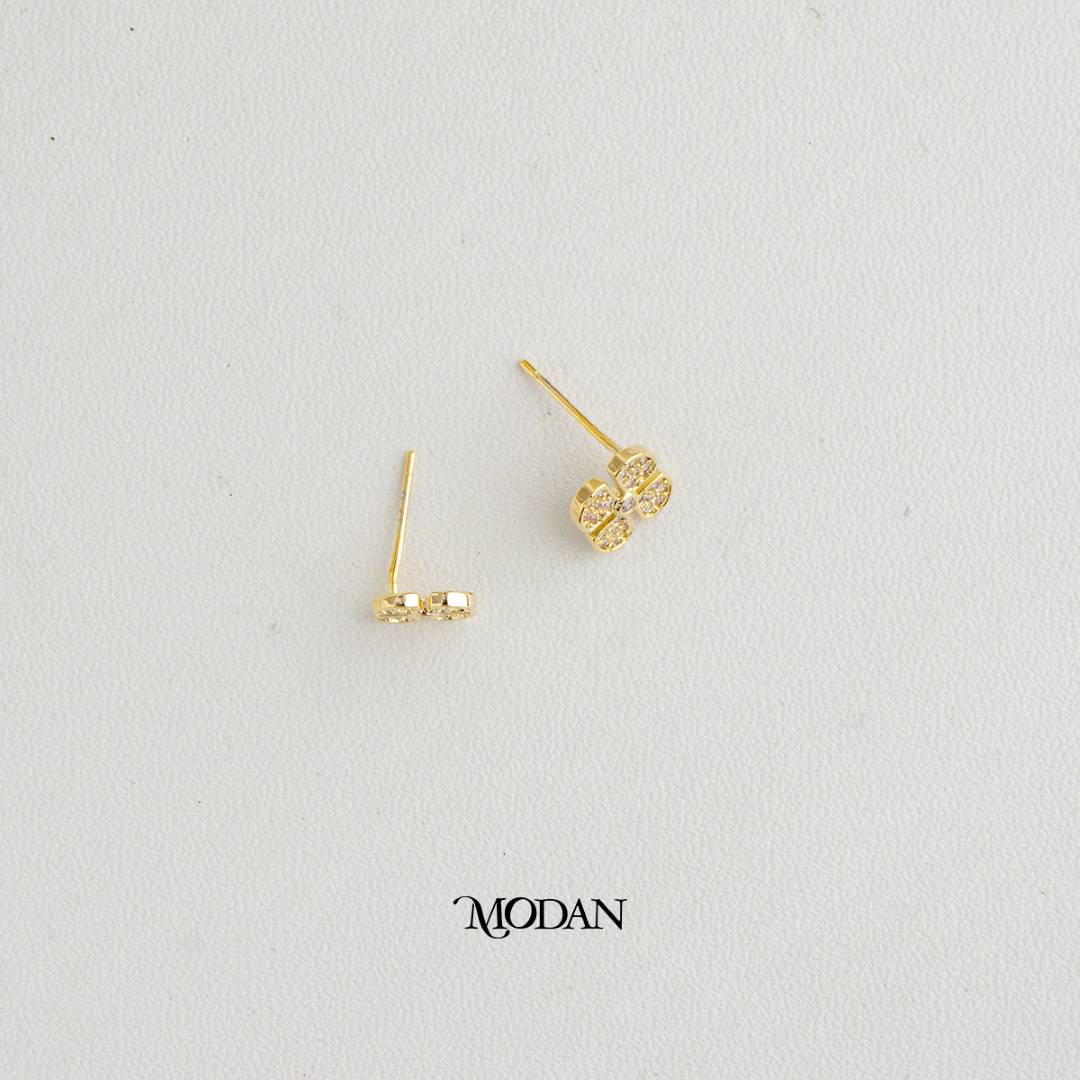 Mini Clover Stud Earrings Anting Tusuk Daun Semanggi Kecil Hypoallergenic Gold Plated