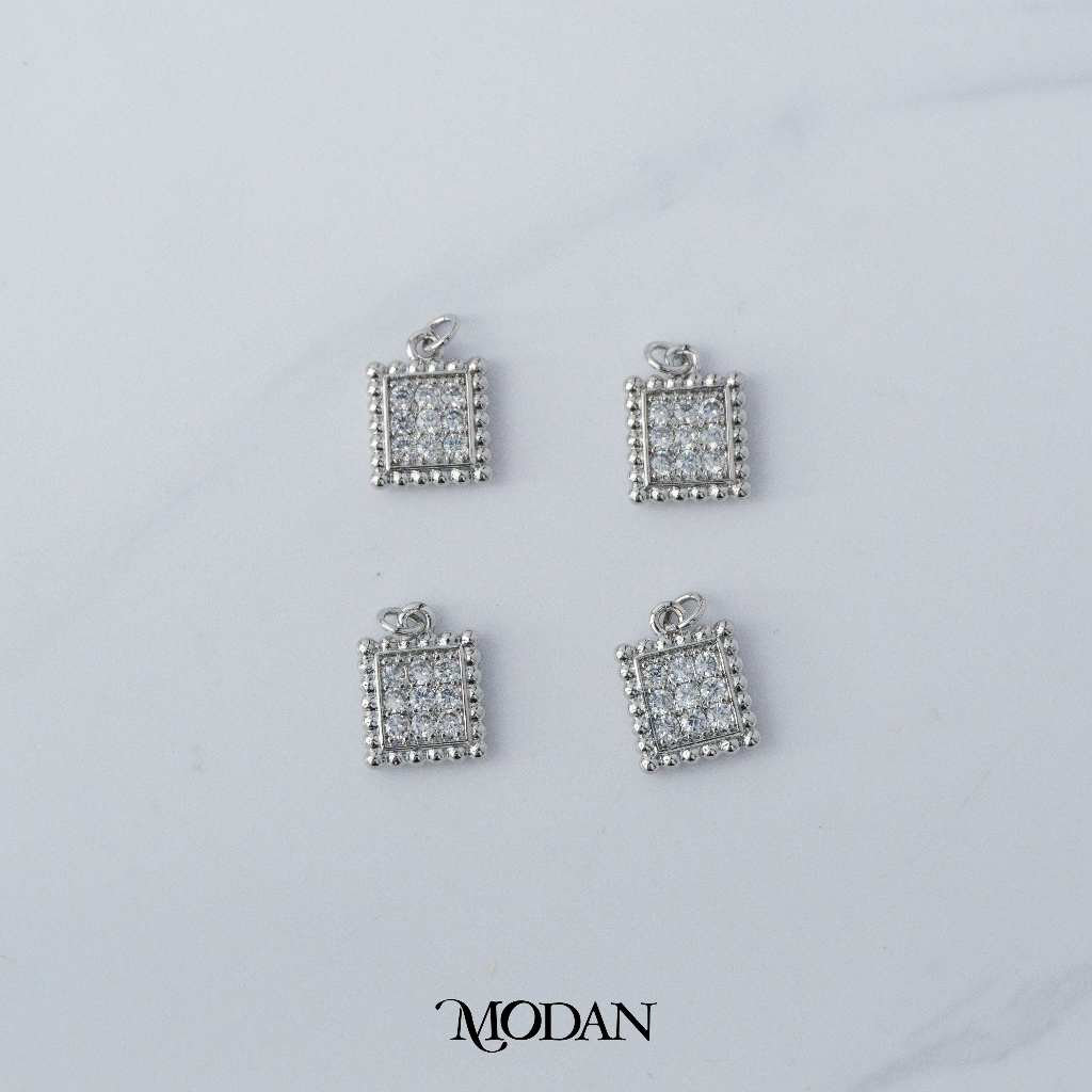 Micro Paved Geometric Square DIY Charm Liontin Berlian Persegi Hypoallergenic Gold Filled