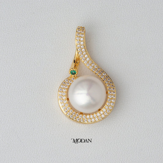 Elegant Pearl Pendant with Emerald Green Zirconia DIY Pendant Liontin Pesta Mutiara Berlian Pasir Hypoallergenic Gold Plated