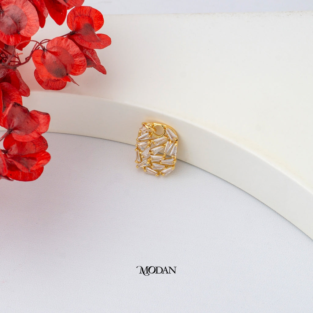 Sparkling Irregular Baguette Rectangular Pendant DIY Liontin Abstrak Berlian Persegi Panjang Hypoallergenic Gold Plated