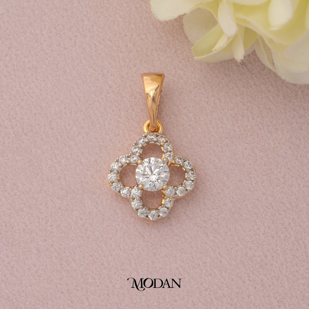 Mini Micro Paved Clover Pendant DIY Pendant Liontin Pesta Daun Semanggi Hypoallergenic Gold Plated