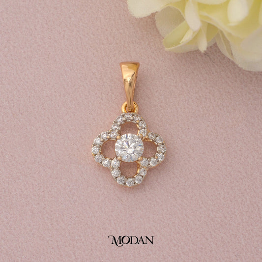 Mini Micro Paved Clover Pendant DIY Pendant Liontin Pesta Daun Semanggi Hypoallergenic Gold Plated