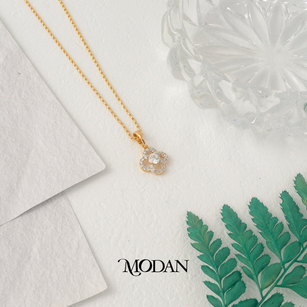 Mini Micro Paved Clover Pendant DIY Pendant Liontin Pesta Daun Semanggi Hypoallergenic Gold Plated