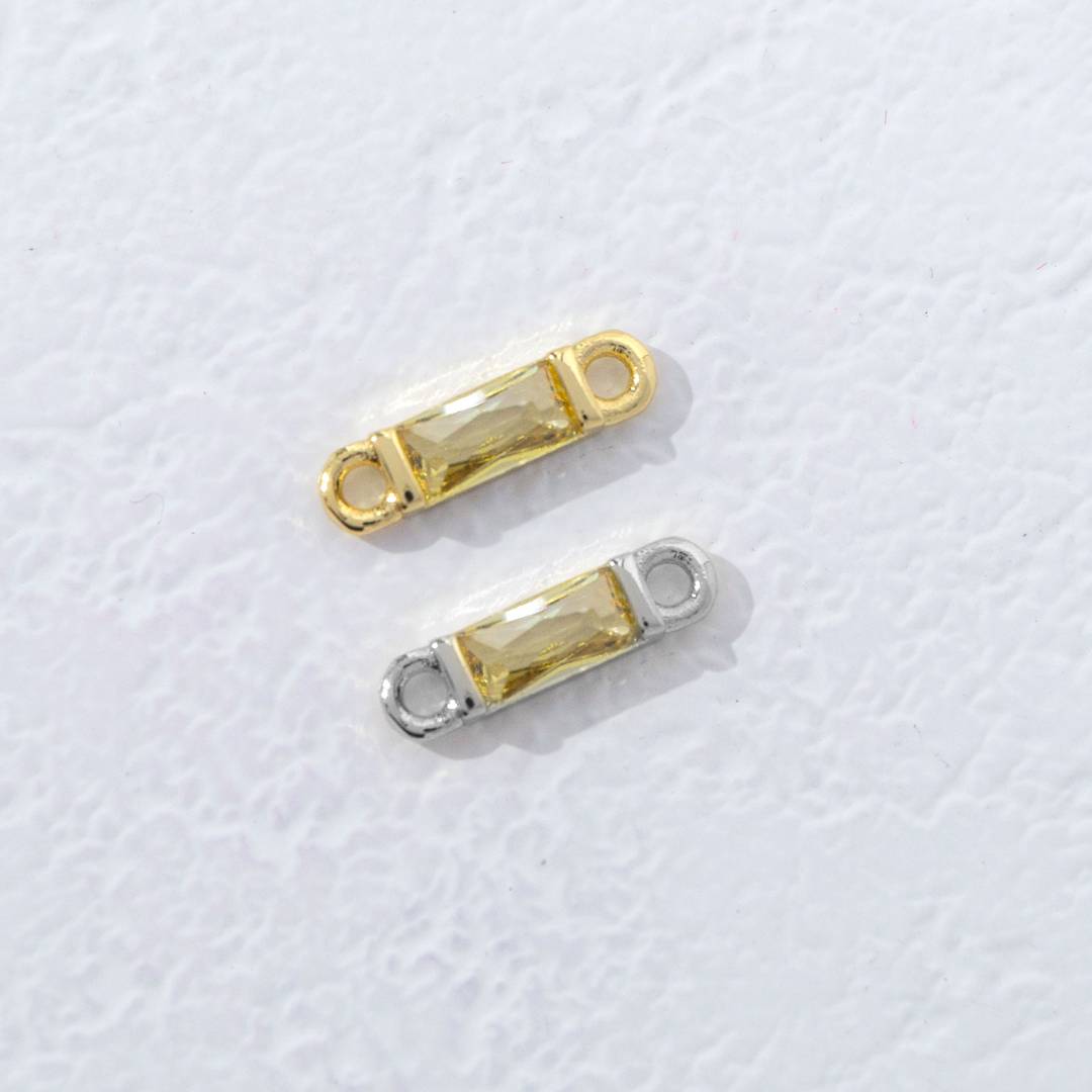 Colorful Rectangular Princess Cut Birthstone DIY Connector Liontin Bulan Lahir Warna-Warni Hypoallergenic Gold Filled