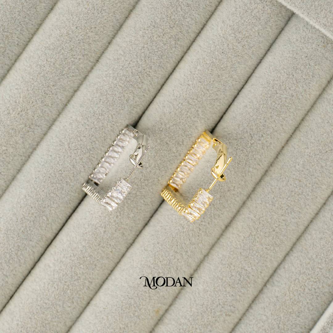 (32mm) Sparkling Baguette Tennis Rectangular Hoop Earrings Anting Elegan Hypoallergenic Gold Plated