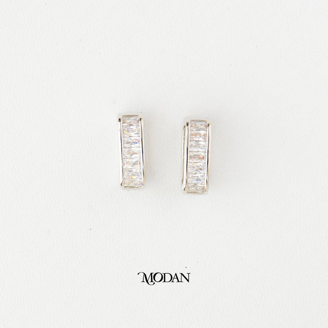(17mm) Sparkling Baguette Tennis Rectangular Hoop Earrings Anting Elegan Hypoallergenic Gold Plated