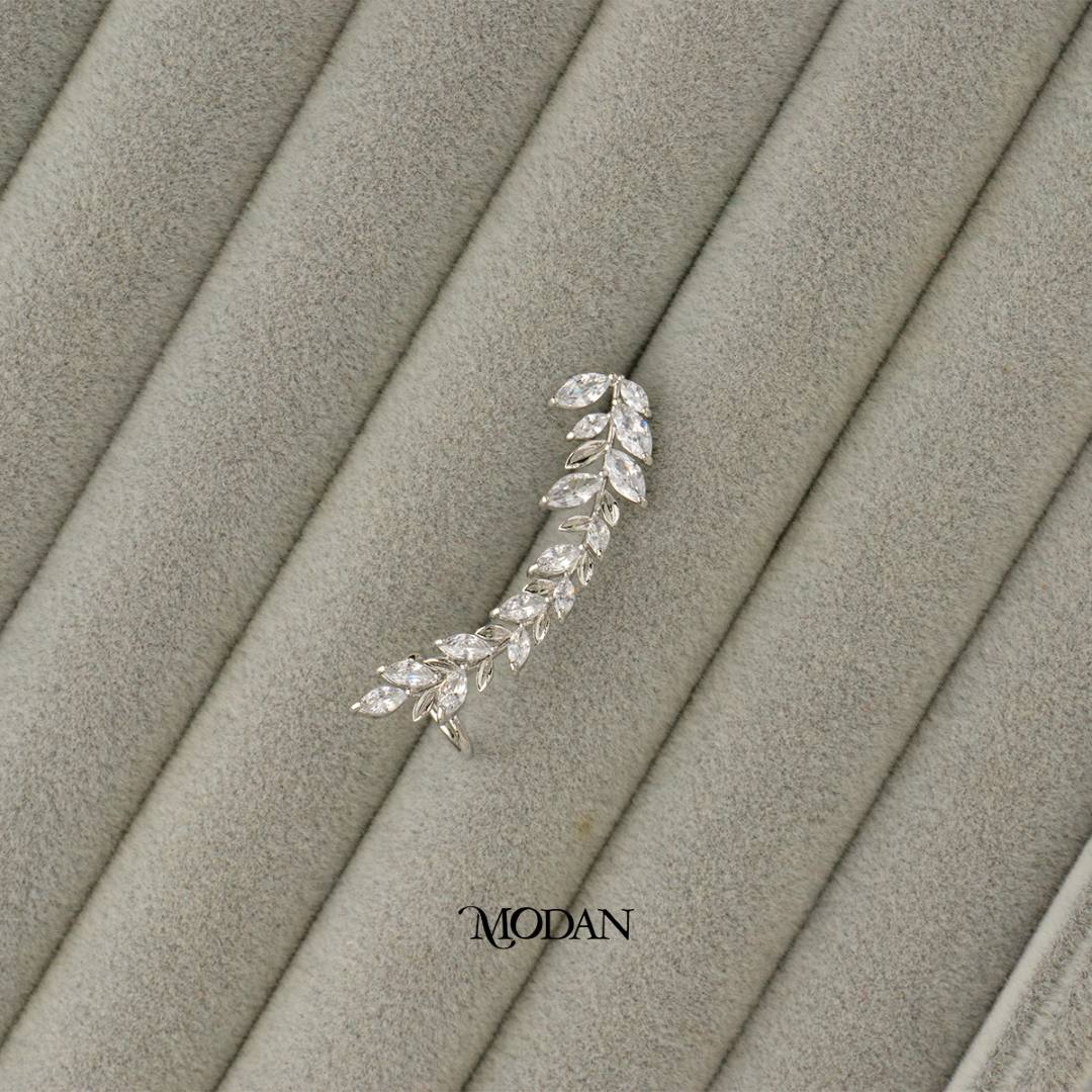 (43mm)(Right) Sparkling Zirconia Bridal Leaf Flower Earcuff Earring Hypoallergenic Gold Plated