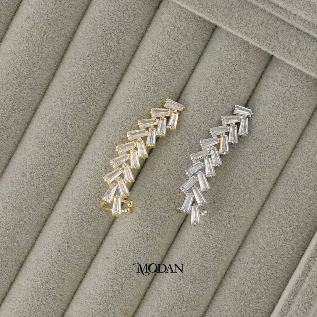 (43mm)(Left) Sparkling Baguette Leaf Zirconia Earcuff Earring Hypoallergenic Gold Plated