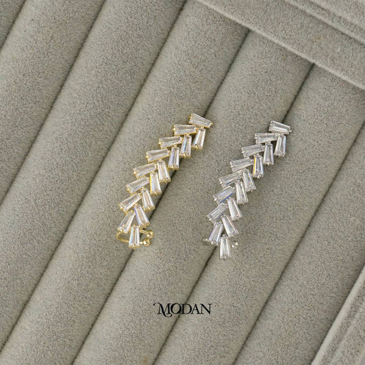 (43mm)(Left) Sparkling Baguette Leaf Zirconia Earcuff Earring Hypoallergenic Gold Plated