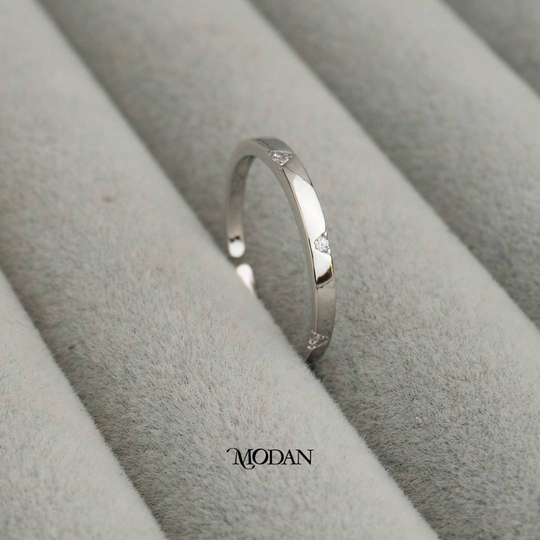 The Etched Triangle Adjustable Ring Cincin Ukiran Segitiga Hypoallergenic Gold Plated